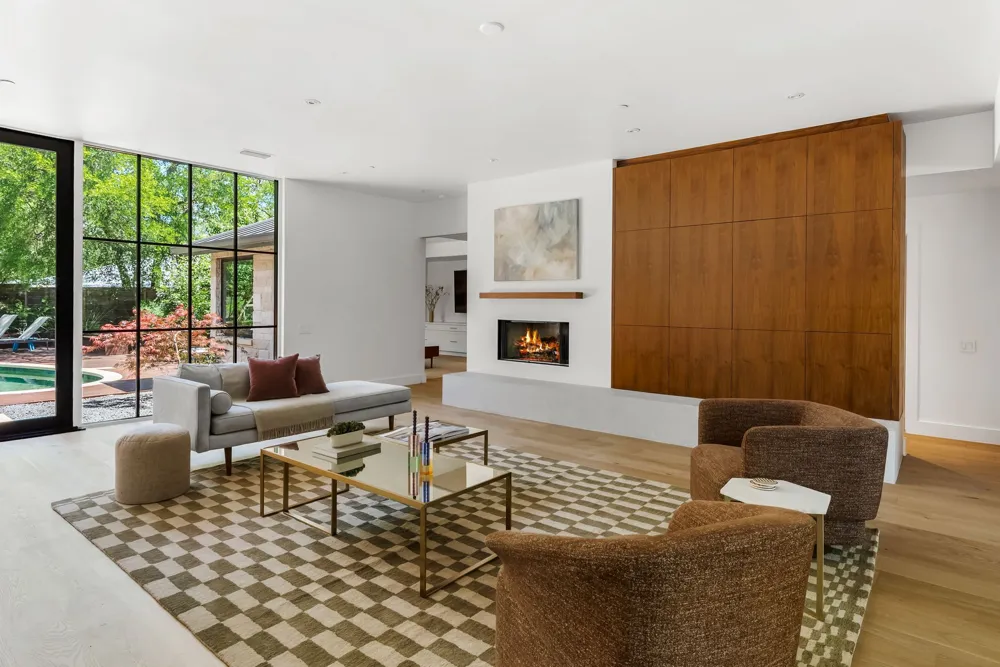 3 Chris Cove Austin, TX 78746