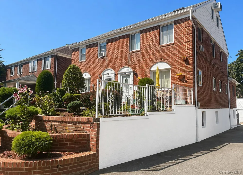 7314 174th Street Fresh Meadows, NY 11366