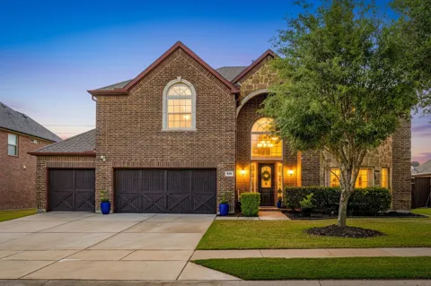 841 Twin Buttes Drive