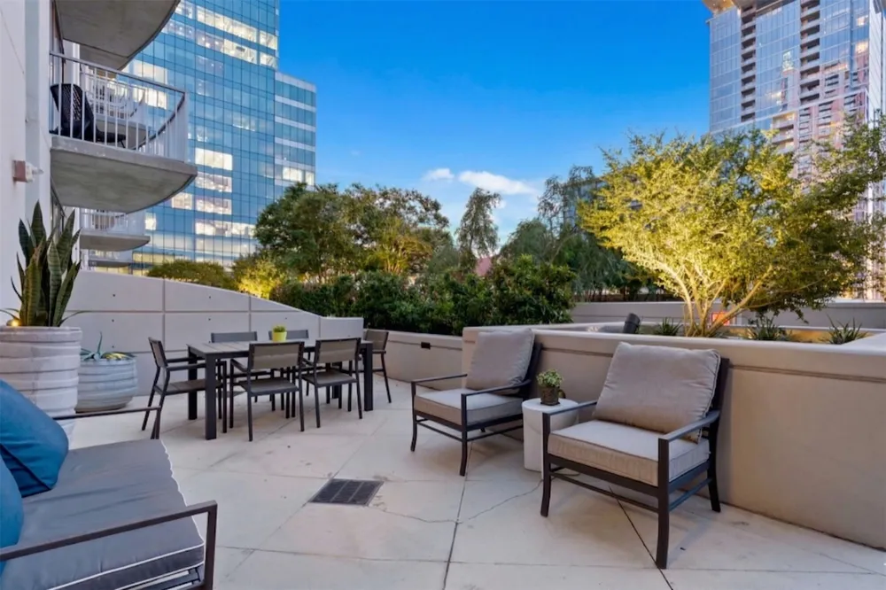 360 Nueces Street #914 Austin, TX 78701