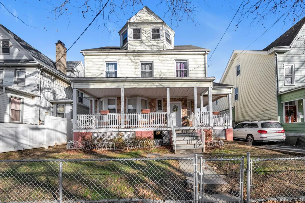 149 S 10th Avenue Mount Vernon, NY 10550