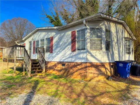 113 Knott Street