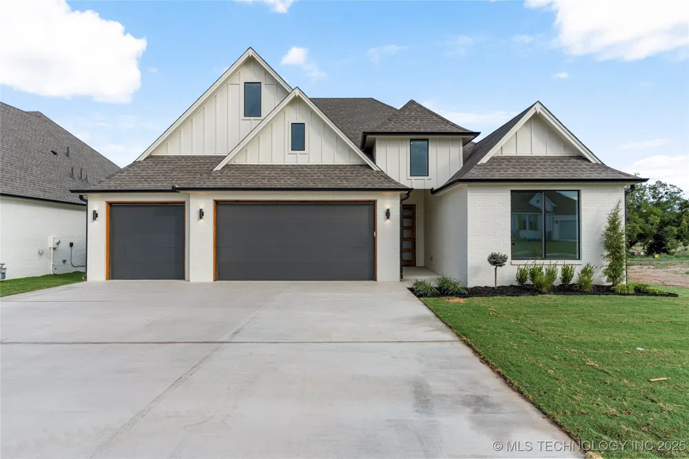 2059 E 129th Place S Jenks, OK 74037