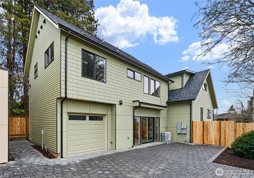 3414 NW 56th Street Seattle, WA 98107