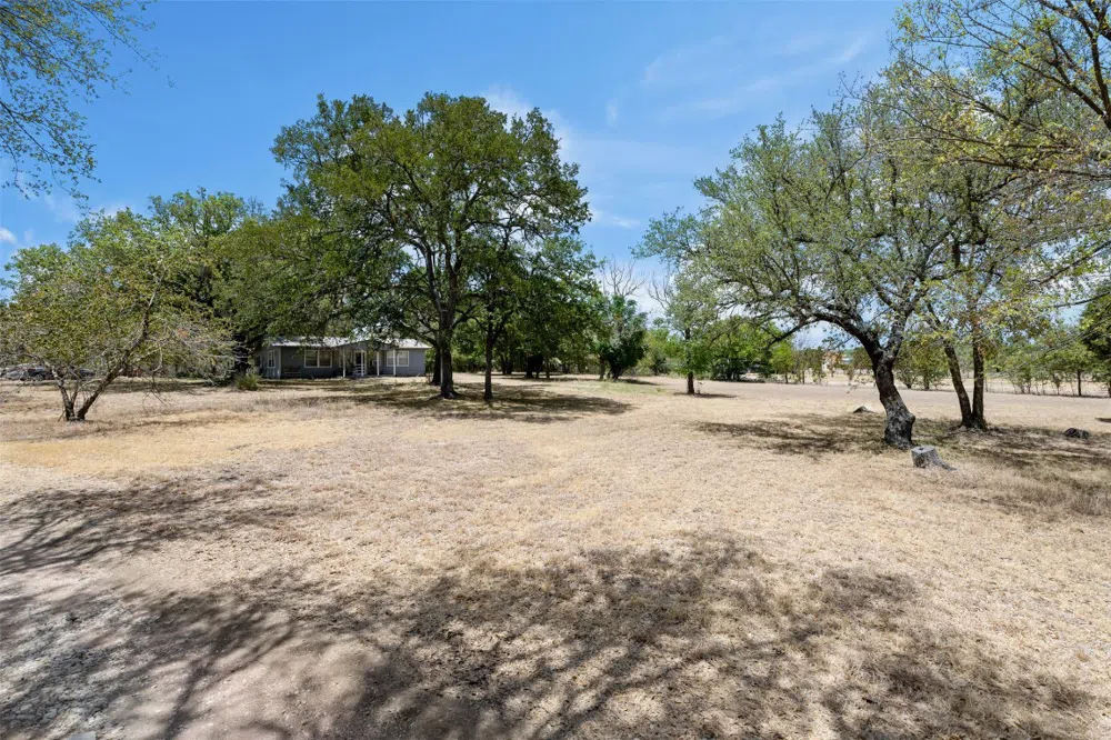 440 S Bear Creek Road Liberty Hill, TX 78642