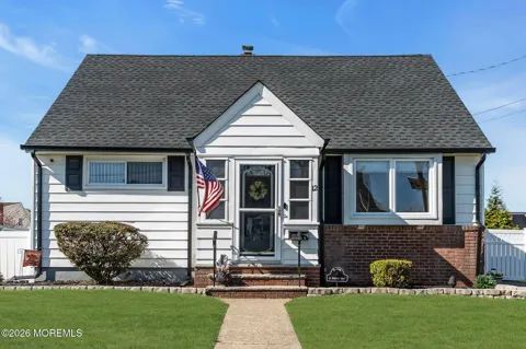 12 Overhill Road