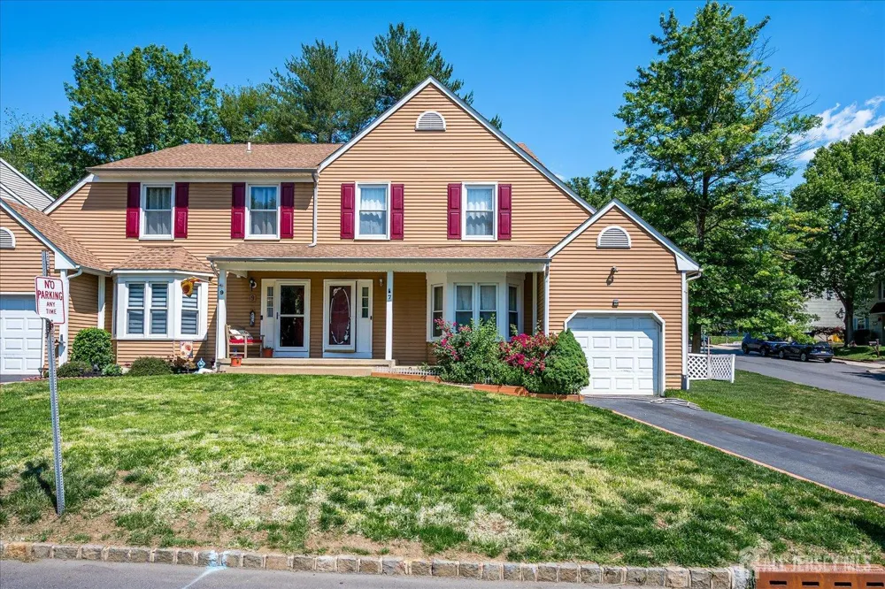 7 Buttonwood Drive