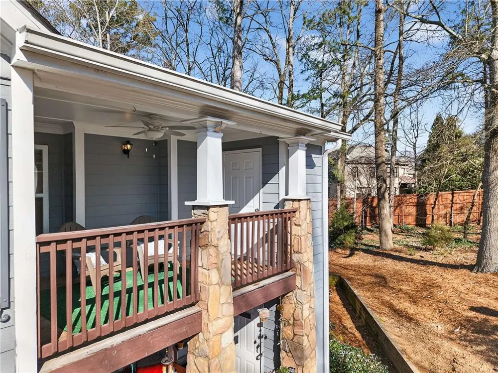 1304 Madison Lane SE