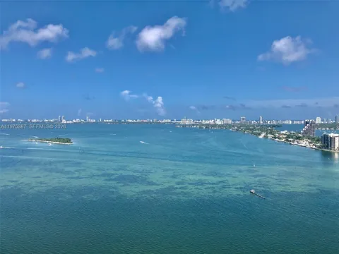 1800 Bayshore Dr #2901