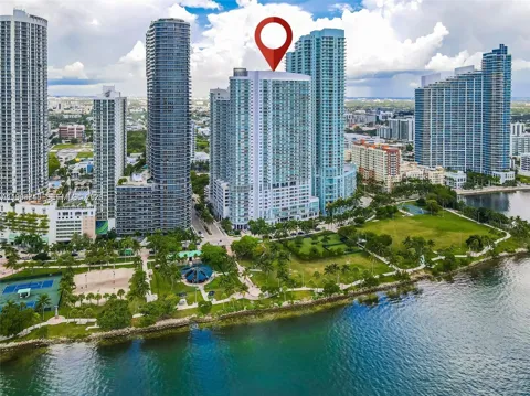1800 Bayshore Dr #3406