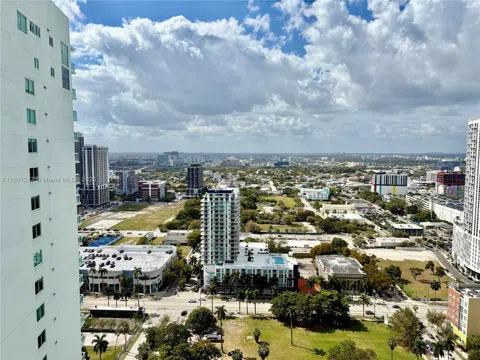 1800 Bayshore Dr #3404