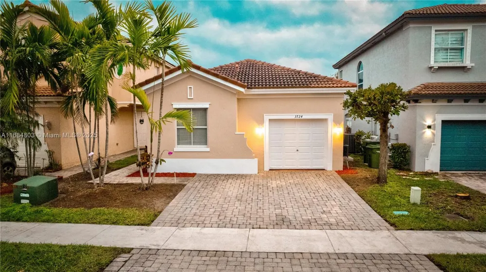 3724 NE 10th Ct Homestead, FL 33033