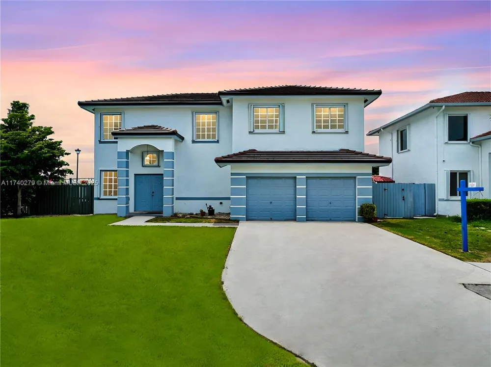 14350 SW 161st Pl Miami, FL 33196