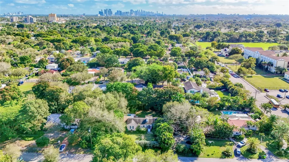 194 NW 91st St El Portal, FL 33150