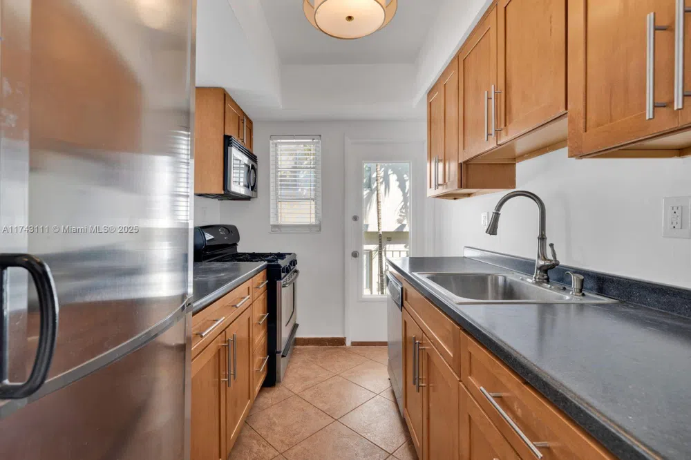 1021 Michigan Ave #7 Miami Beach, FL 33139