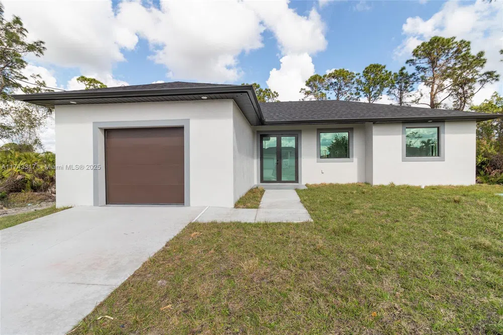 2901 1st w Lehigh Acres, FL 33971