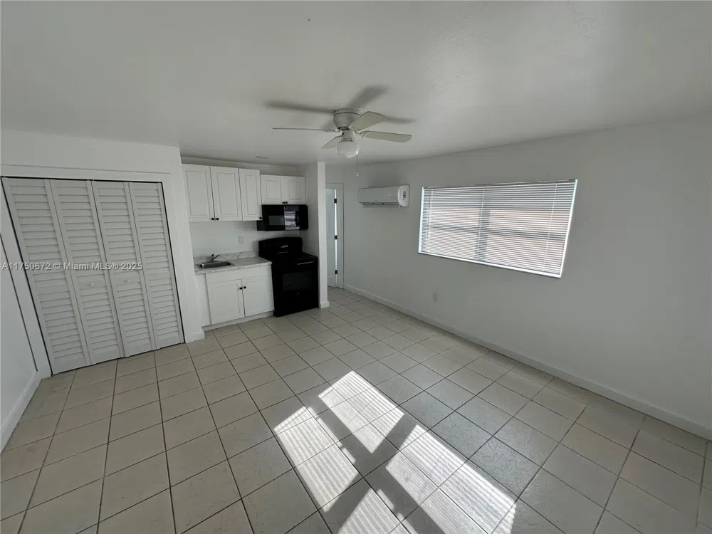 318 Tarpon Dr #4 Cape Coral, FL 33904