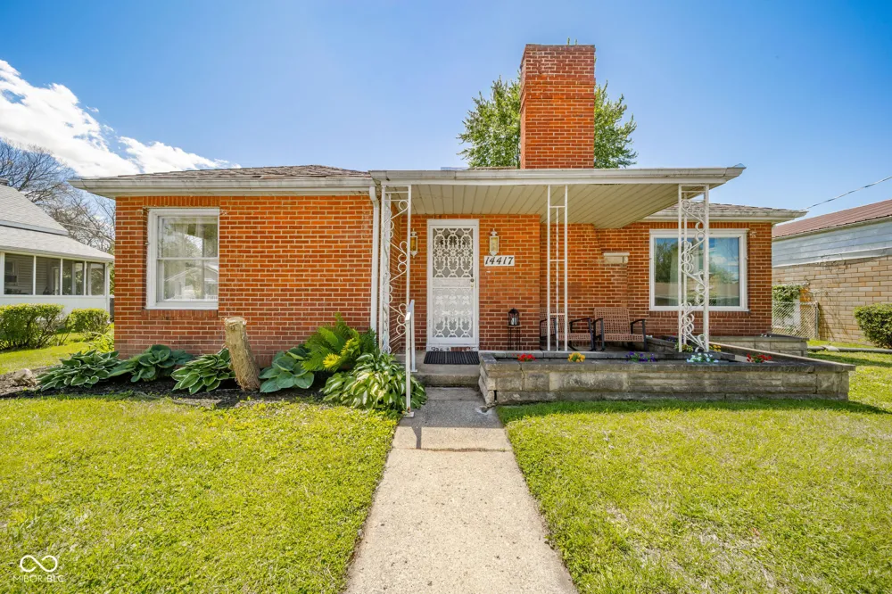 14417 W Wayne Street Daleville, IN 47334