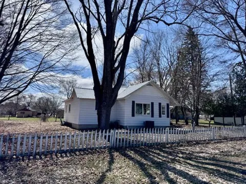 315 E Slosson Avenue