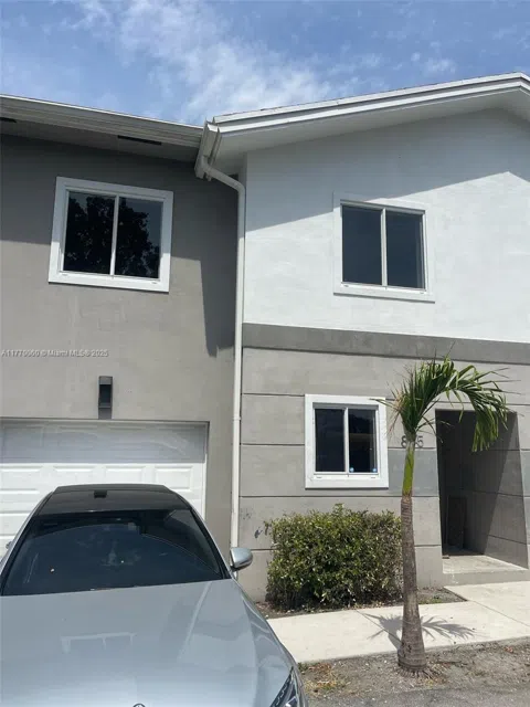 815 NW 3rd Ave #2