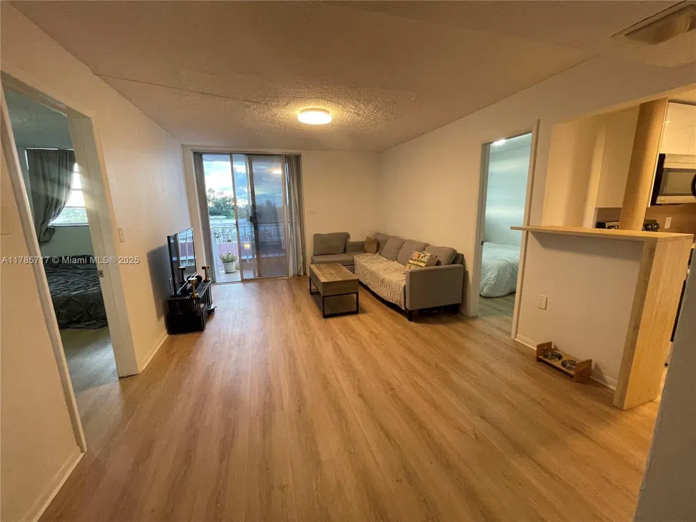 1145 Normandy Dr #505 Miami Beach, FL 33141