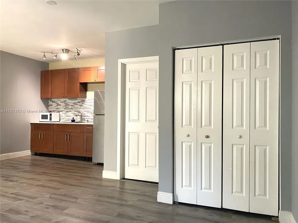 Address Not Shown Pembroke Pines, FL 33026