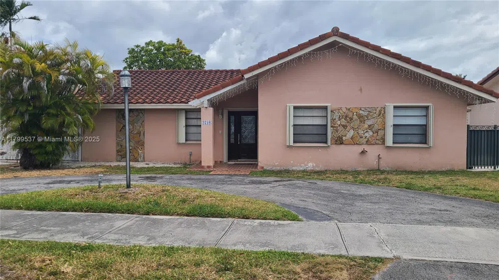 2739 SW 131st Pl Miami, FL 33175