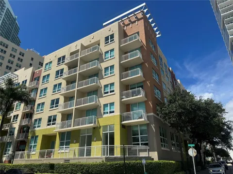 2000 Bayshore Dr #126
