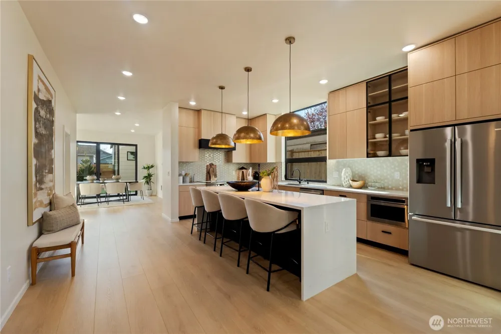 10328 14th Avenue NW Seattle, WA 98177