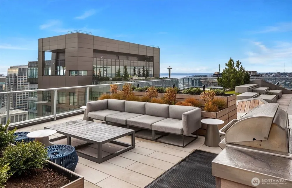 1808 Minor Avenue #912 Seattle, WA 98101