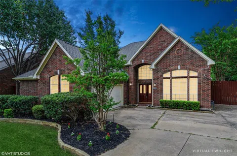2901 Queen Mary Drive
