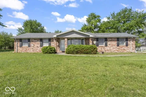 9967 County Road 800 W