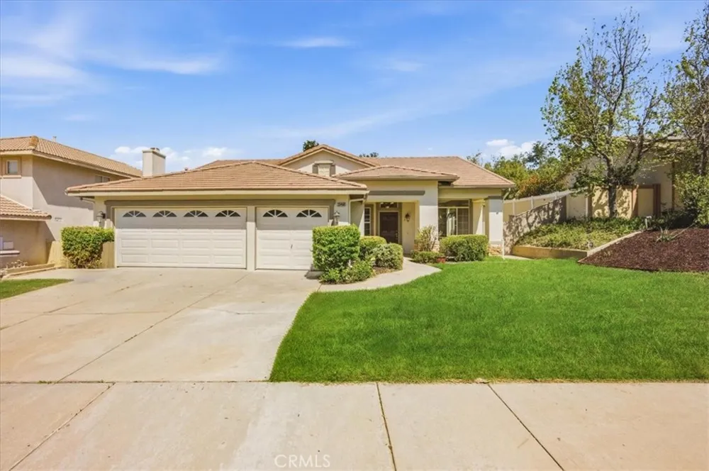33460 Brushy Hollow Yucaipa, CA 92399
