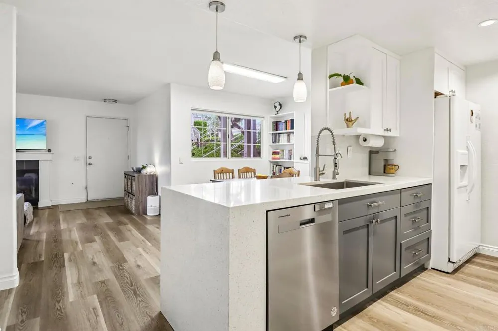 5070 Via Manos #B Oceanside, CA 92057