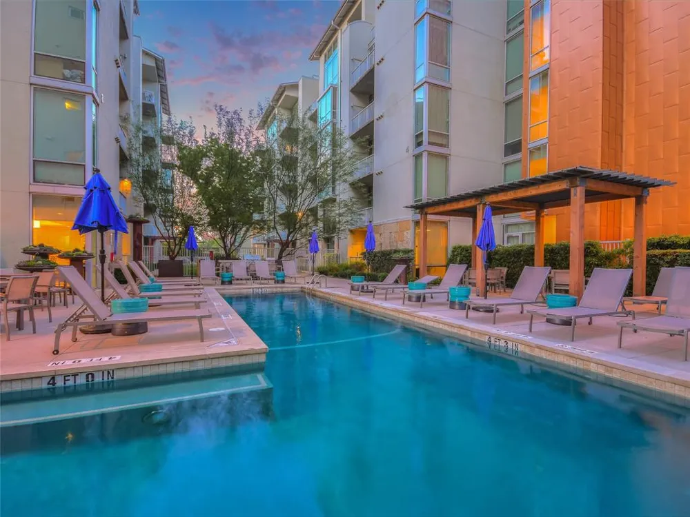 1600 Barton Springs Road #4306 Austin, TX 78704