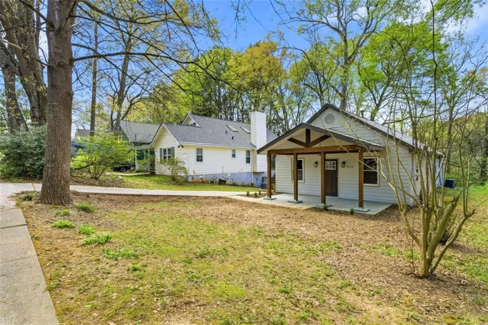 915 Walker Avenue Atlanta, GA 30316