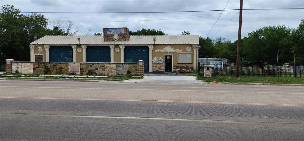 4503 Mansfield Highway