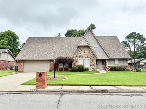 7237 E 64th Place
