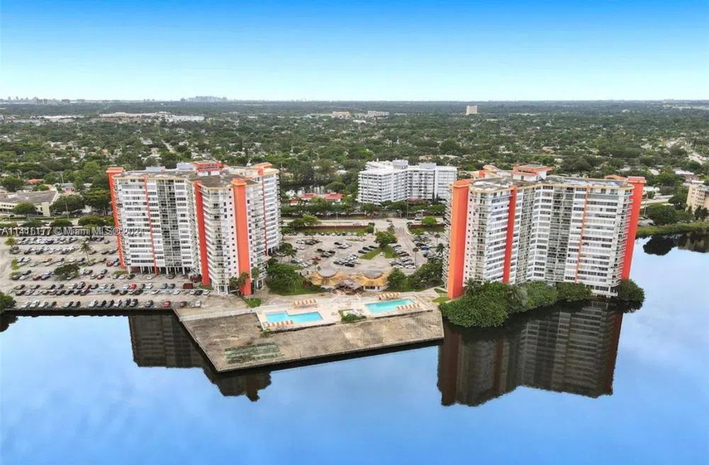 1301 NE Miami Gardens Dr #202W