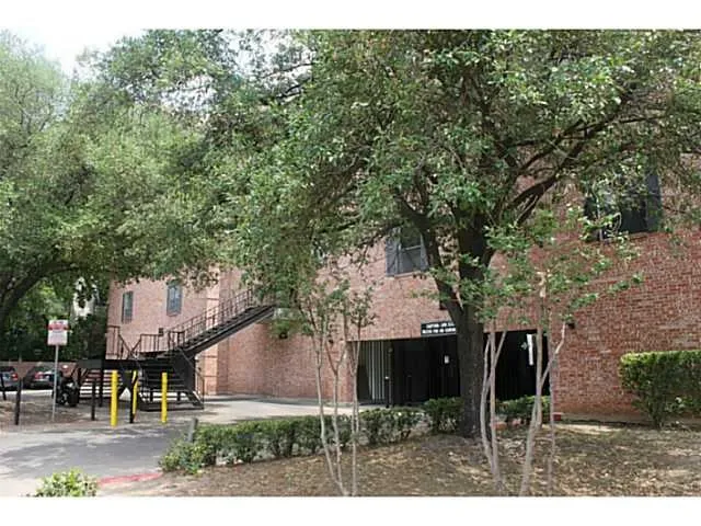2401 Leon Street #301 Austin, TX 78705
