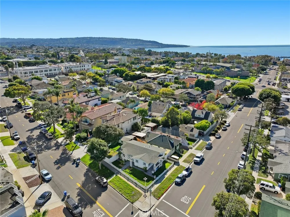 610 Carnelian Redondo Beach, CA 90277