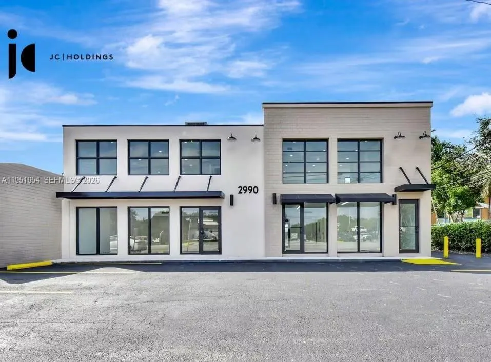 2990 Griffin Rd Dania Beach, FL 33312