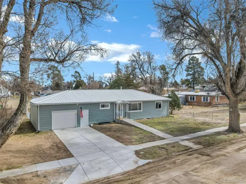408 Sioux Avenue