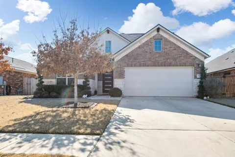 909 Zacarias Drive