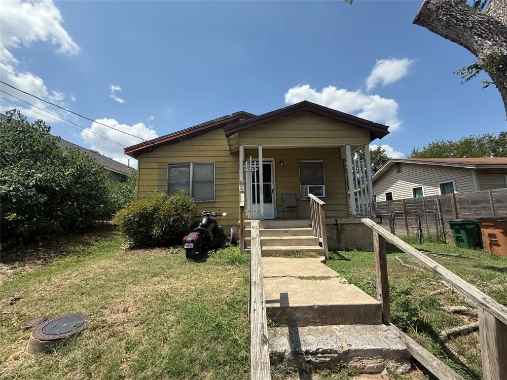 1134 Leona Street Austin, TX 78702
