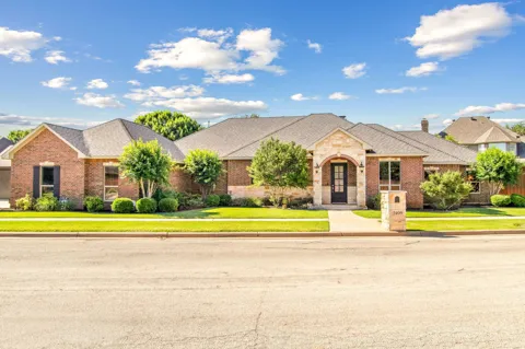 2409 Lynbrook Drive