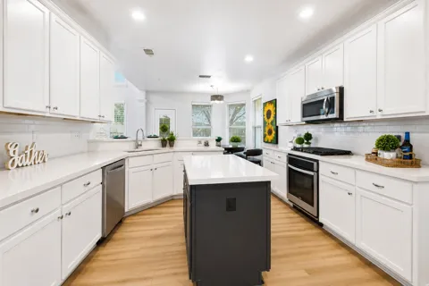 4865 Grinstein Drive
