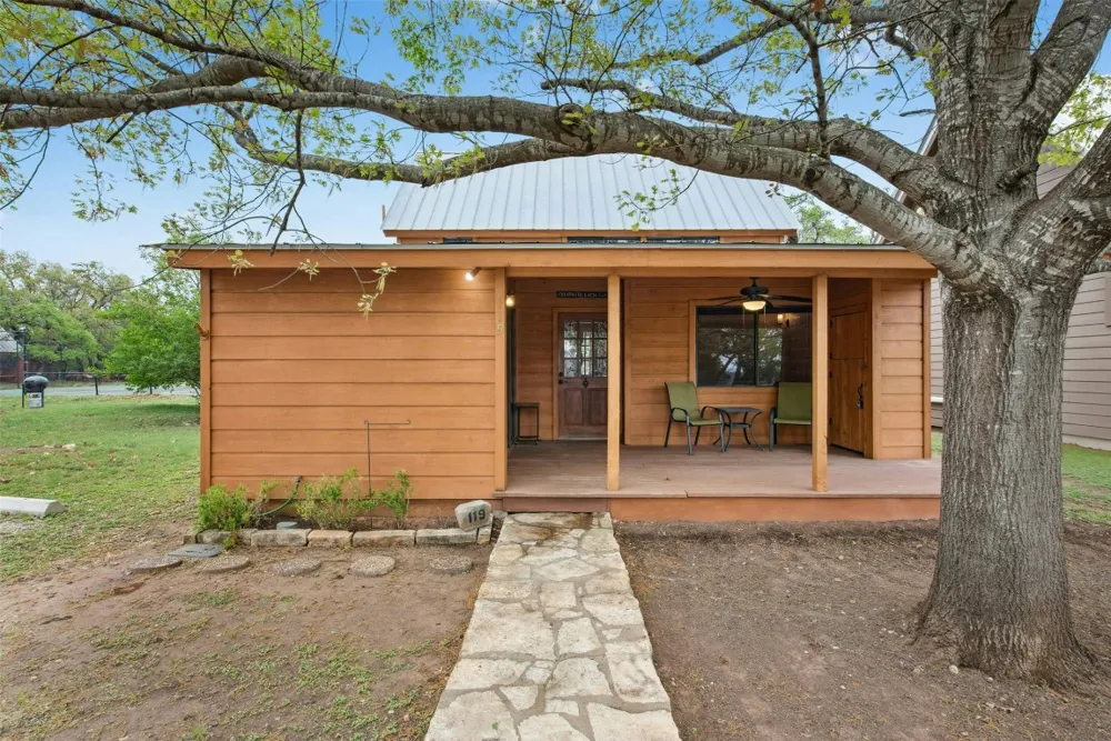 Address Not Shown Spicewood, TX 78669