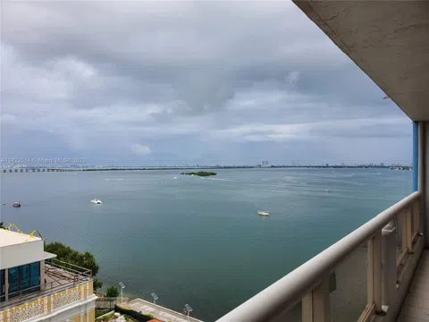 1717 N Bayshore Dr #A-1436