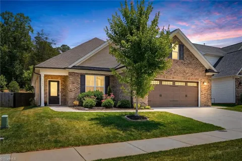 1040 Woodview Ridge Trail